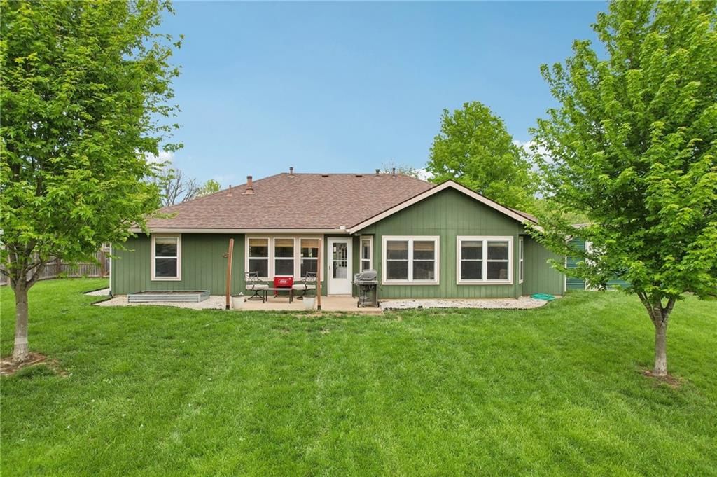 850 Myers Drive — photo 32