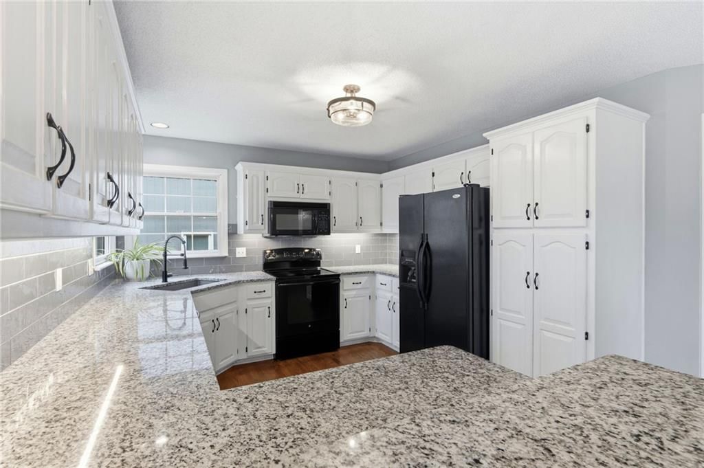 7511 N Palmer Avenue — photo 14