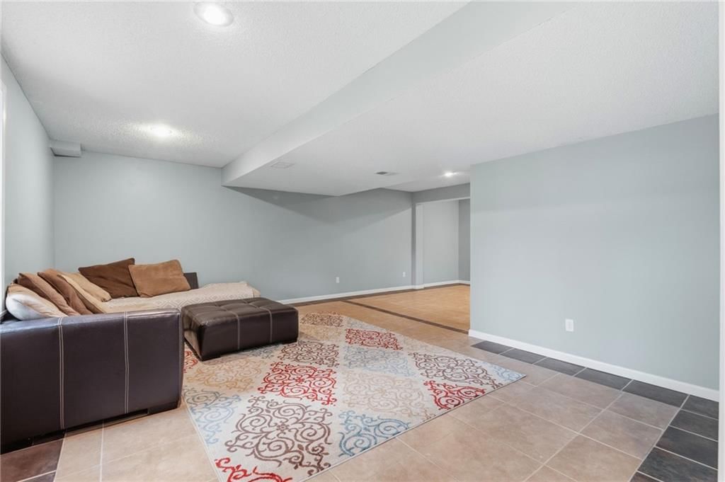 7511 N Palmer Avenue — photo 29
