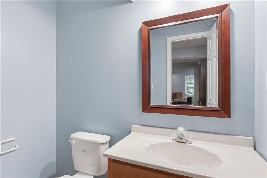 7511 N Palmer Avenue — photo 30