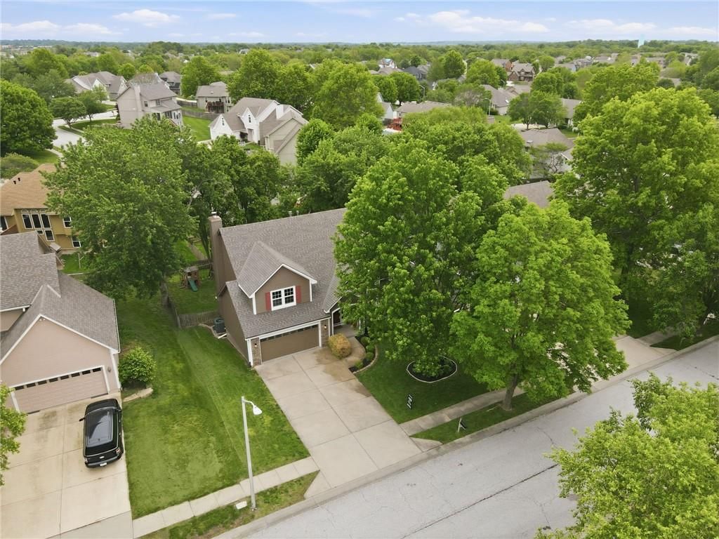 7511 N Palmer Avenue — photo 37
