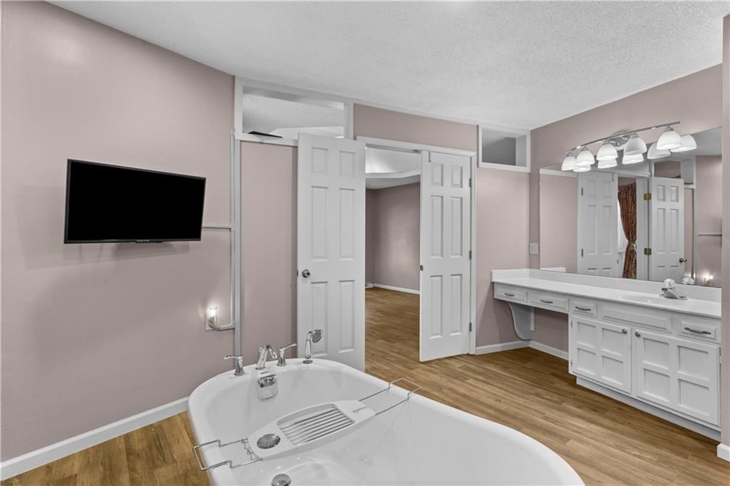 1612 SW WHITE OAK Lane — photo 30