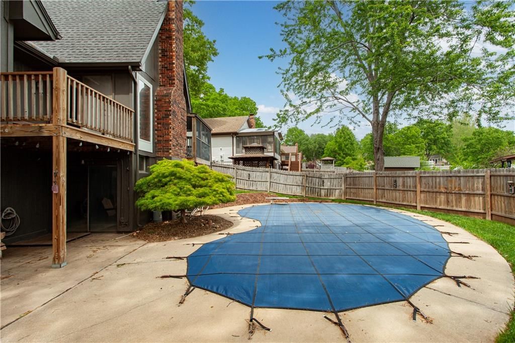 1612 SW WHITE OAK Lane — photo 43