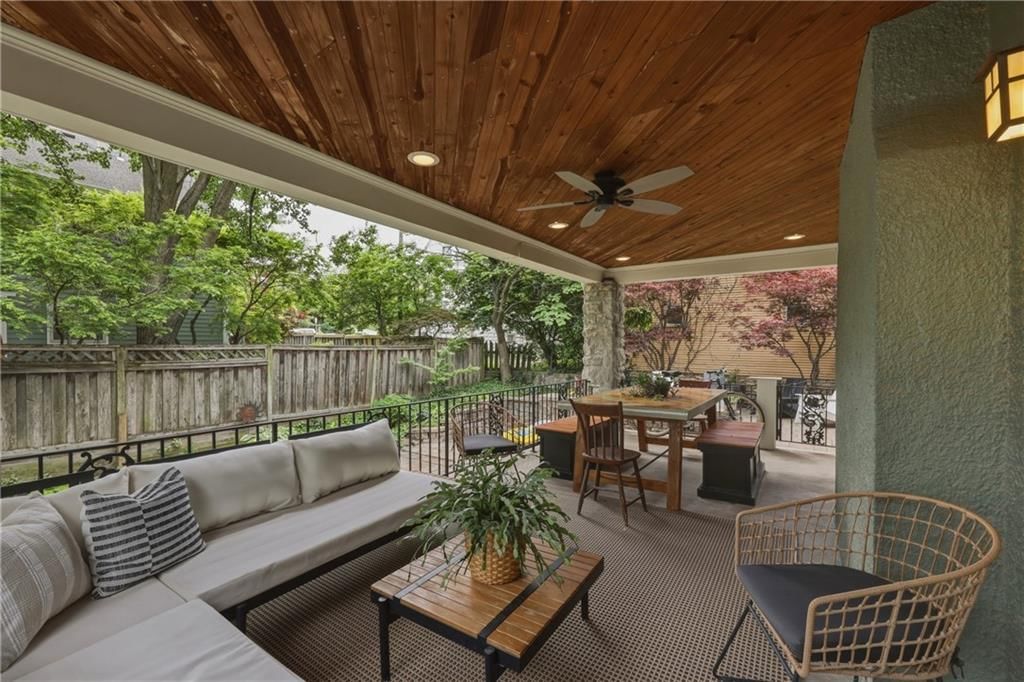 5124 Brookside Boulevard — photo 10