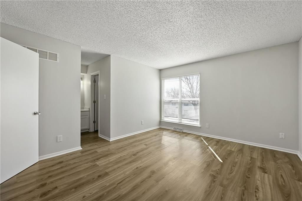 6521 E 128th Street — photo 14