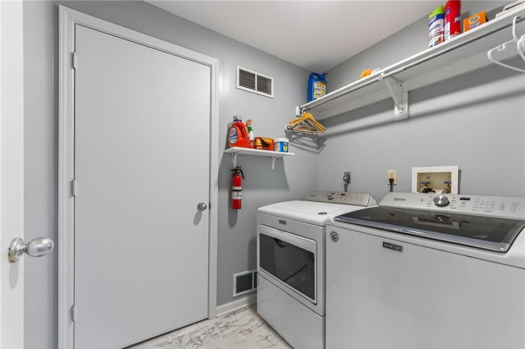 810 Pine crest Avenue — photo 31