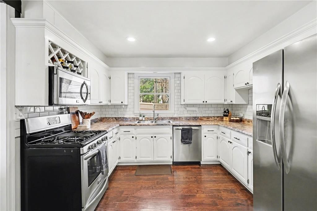 11146 MCGEE Street — photo 8