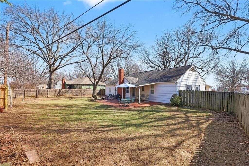 11146 MCGEE Street — photo 24