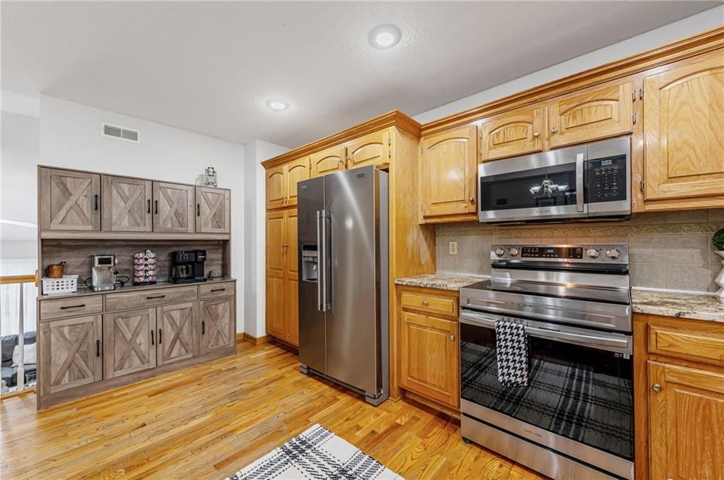 7408 N Sycamore Avenue — photo 12