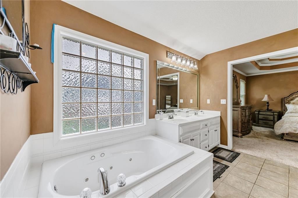 7408 N Sycamore Avenue — photo 17