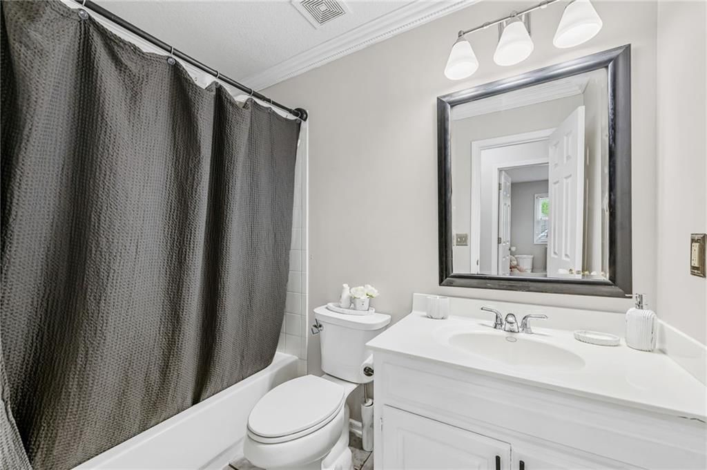 7408 N Sycamore Avenue — photo 21