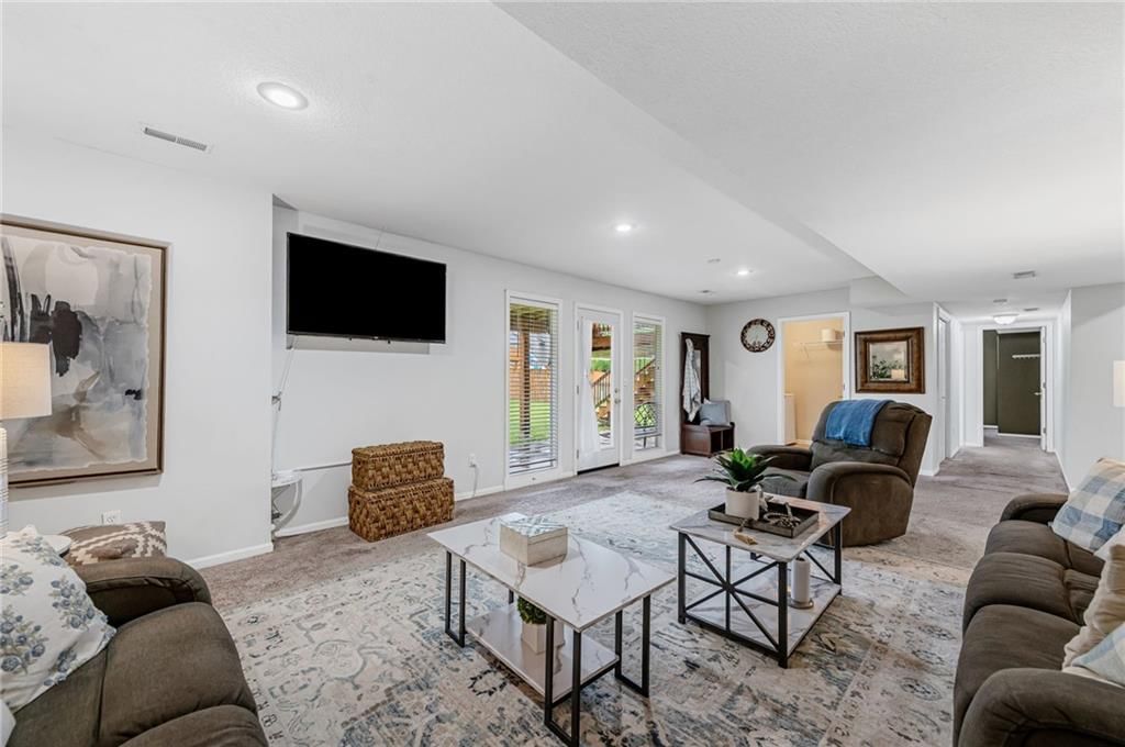 7408 N Sycamore Avenue — photo 27