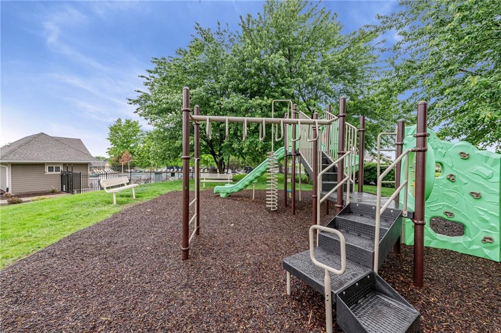 7408 N Sycamore Avenue — photo 44