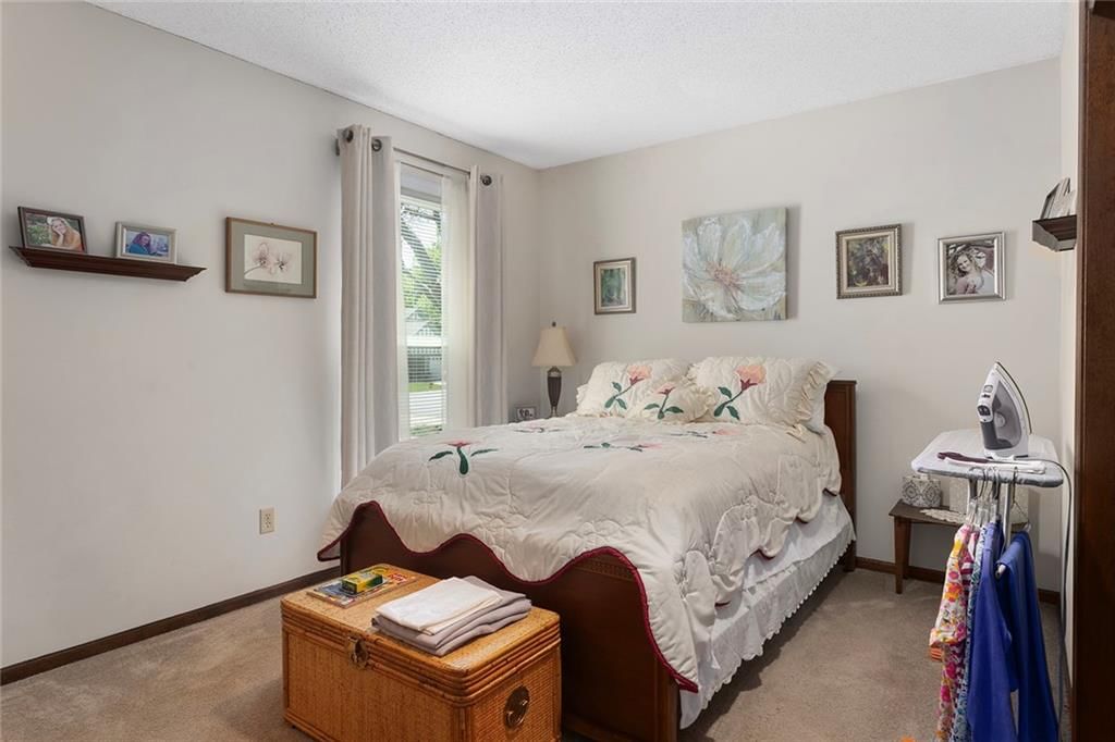 Photo 20 of 31 - 7270 MASTIN Street, Merriam, KS 66203
