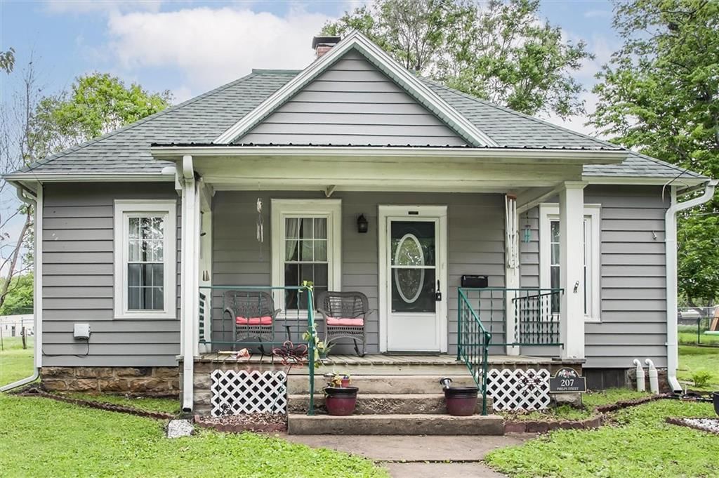 207 Phelps Street, Windsor, MO