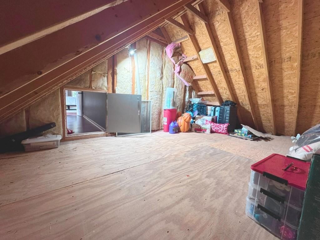 9119 N Camden Avenue — photo 28