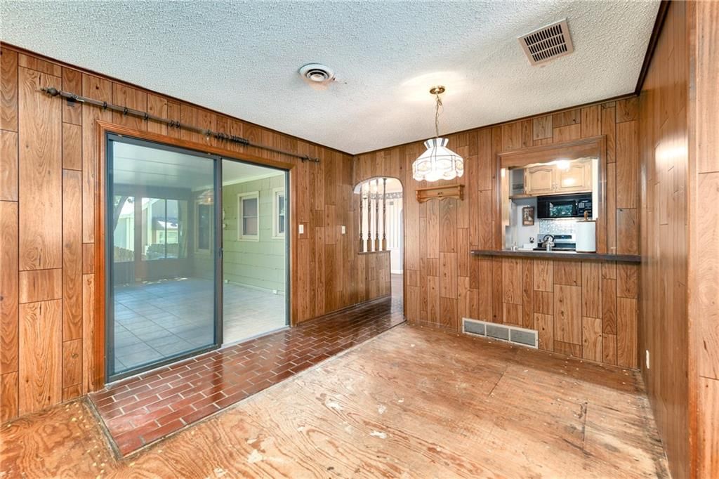 5327 Outlook Street — photo 14