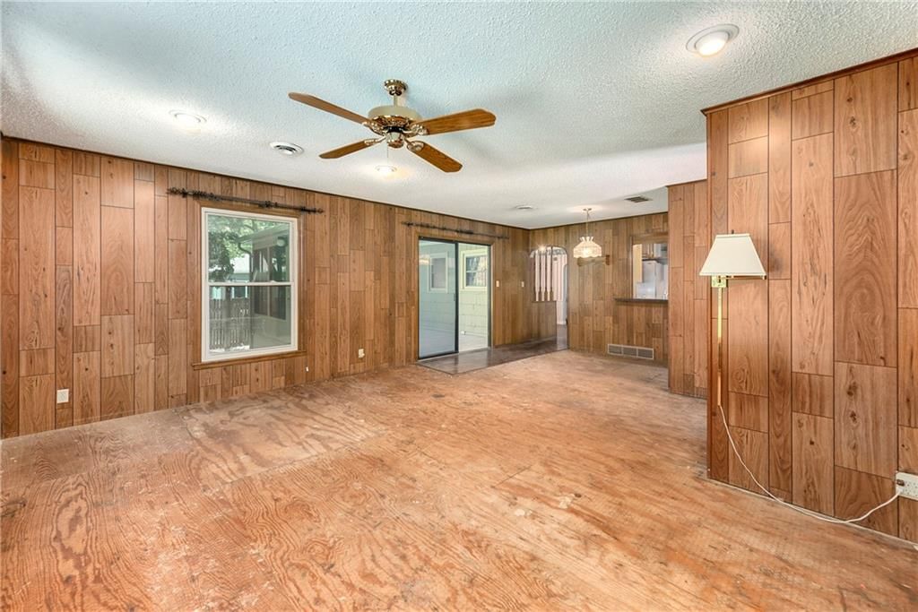 5327 Outlook Street — photo 19
