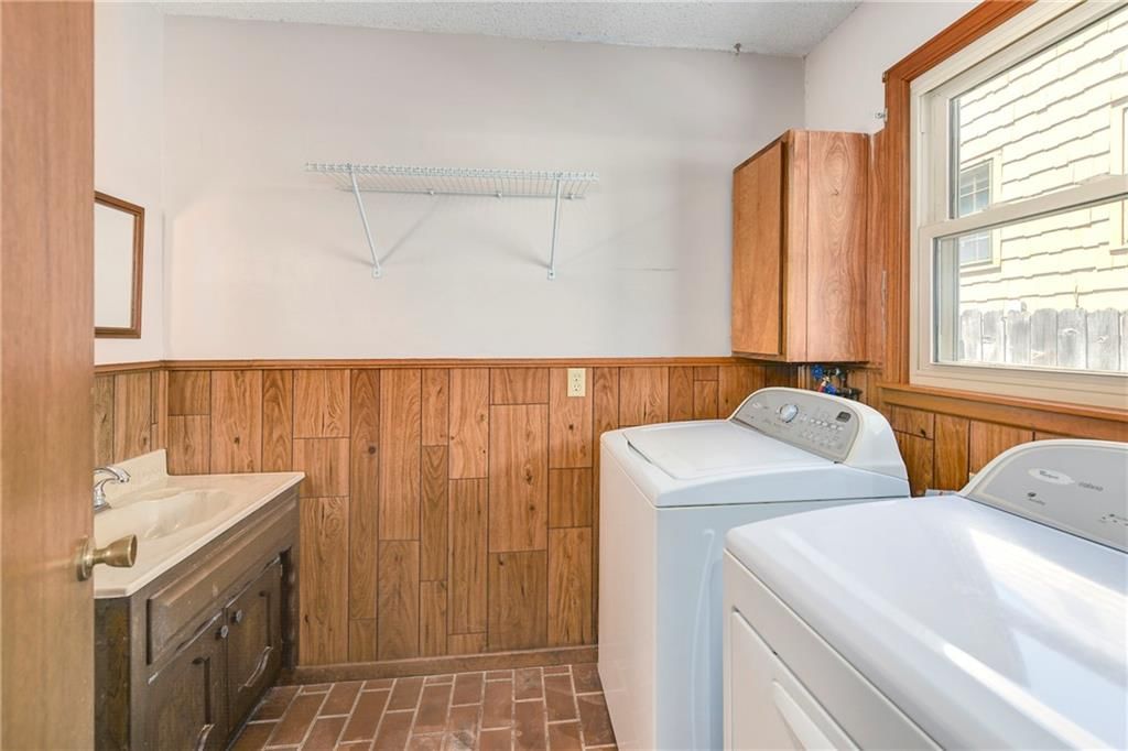 5327 Outlook Street — photo 26