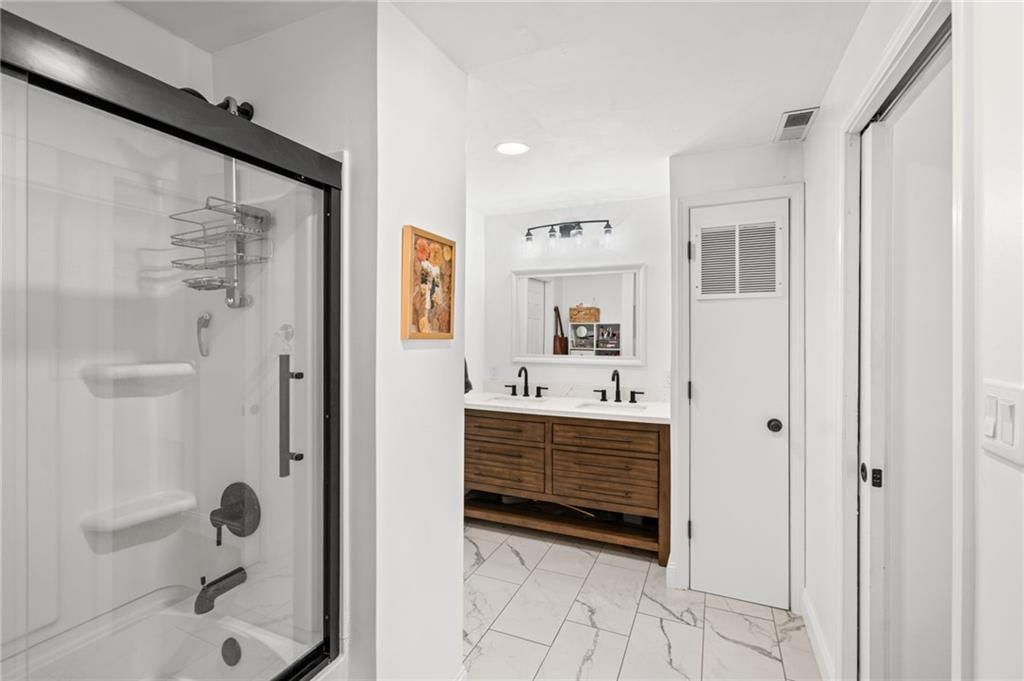5316 W 49th Street — photo 5