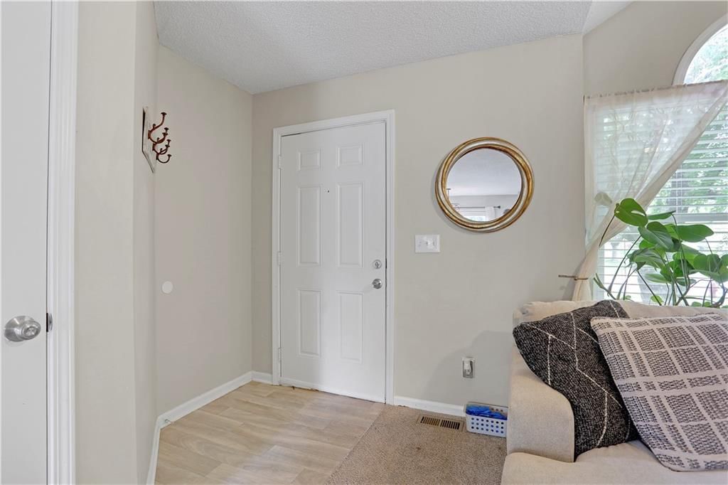 7903 Spring Valley Road — photo 3