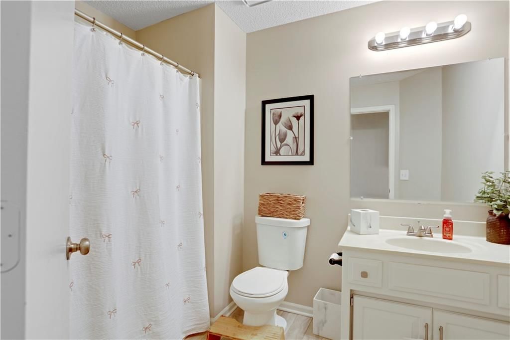 7903 Spring Valley Road — photo 17
