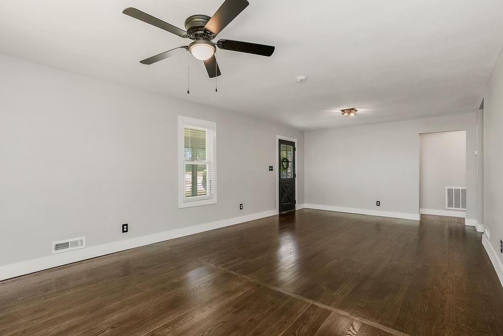5002 N Chelsea Avenue — photo 8