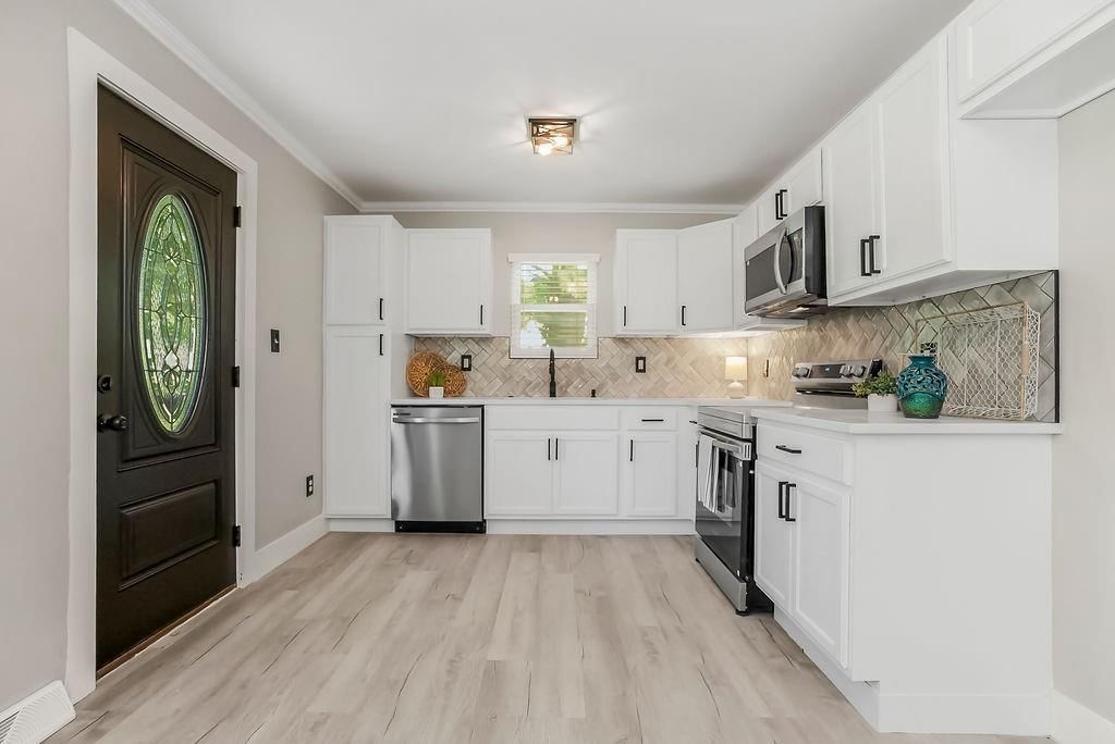 5002 N Chelsea Avenue — photo 10