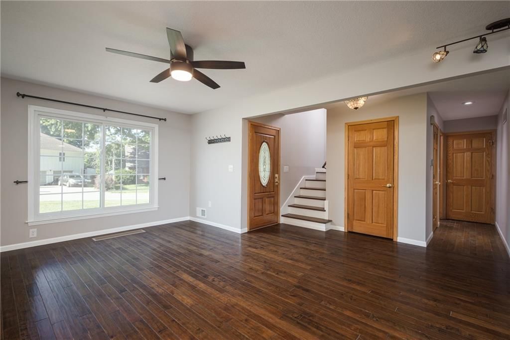 Photo 7 of 47, 13106 E 53rd Terrace, Kansas City, MO 64133