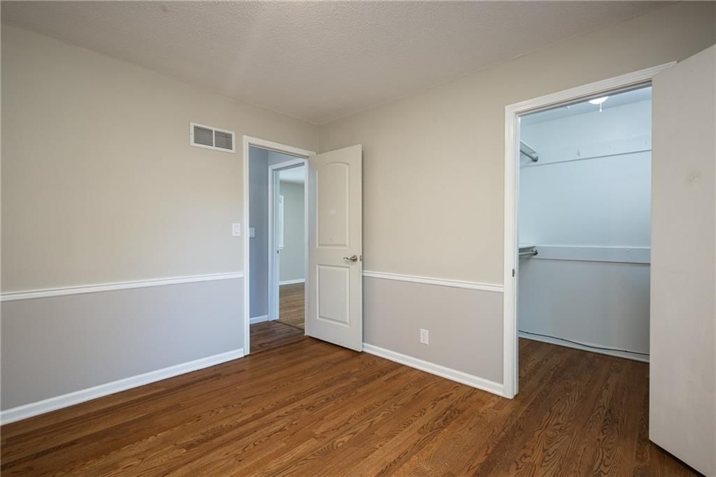 Photo 20 of 47 - 13106 E 53rd Terrace, Kansas City, MO 64133