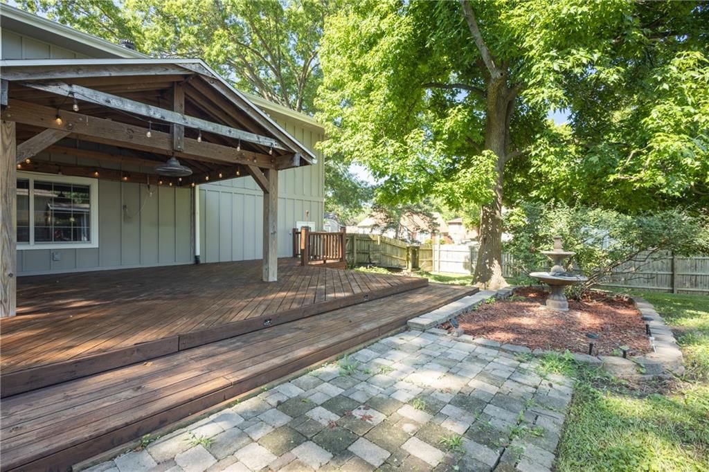 Fenced yard at 13106 E 53rd Terrace, Kansas City, MO 64133