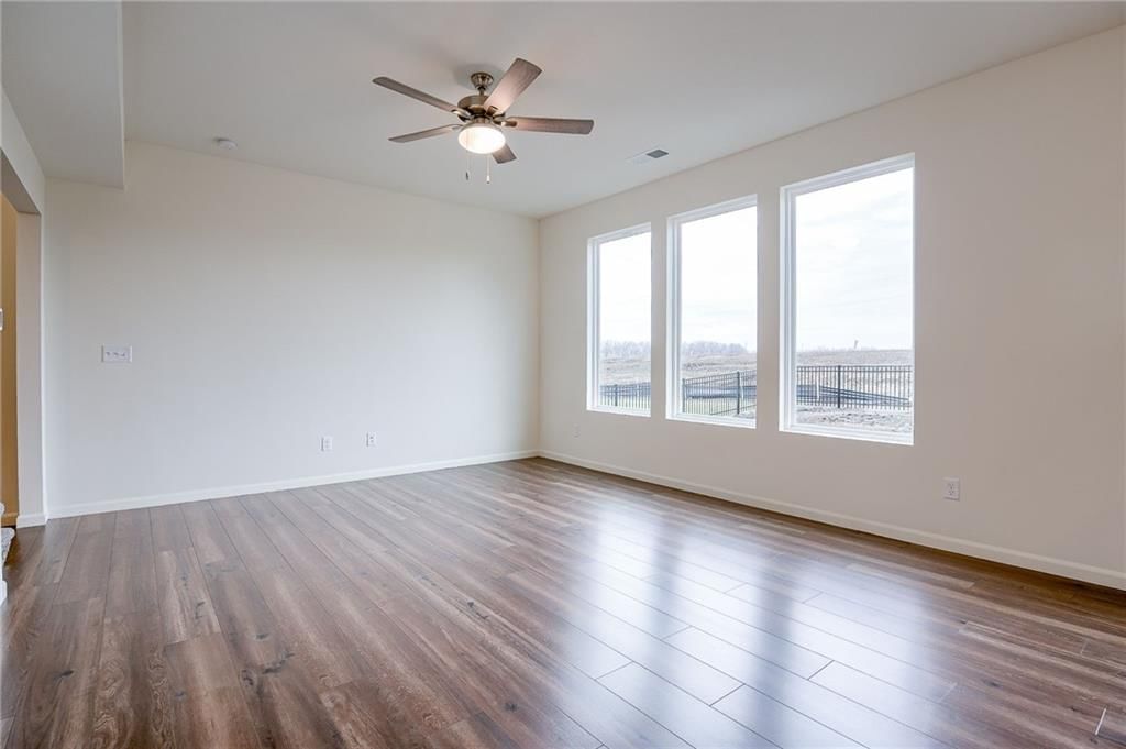 12426 S Redwood Street — photo 3