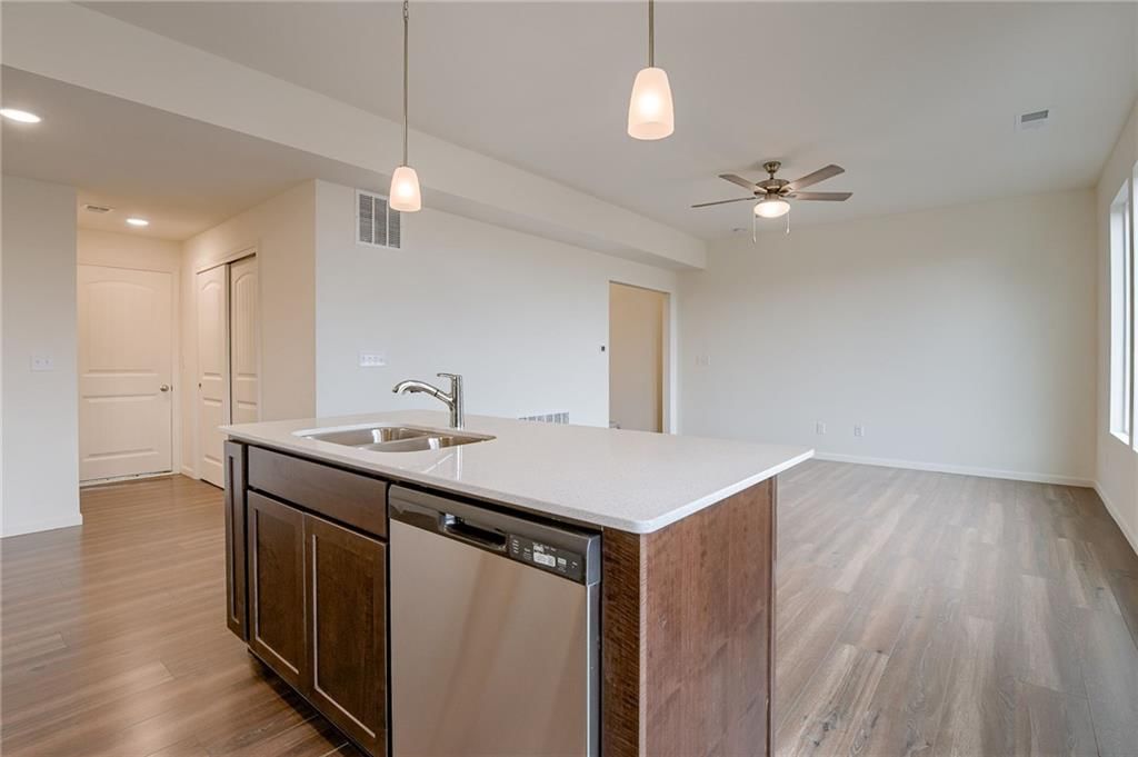 12426 S Redwood Street — photo 7