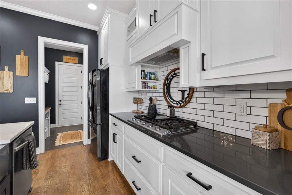 227 SW Eagles Ridge Drive — photo 16