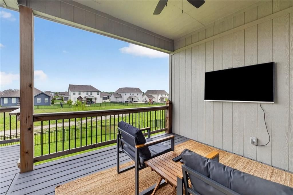 227 SW Eagles Ridge Drive — photo 45