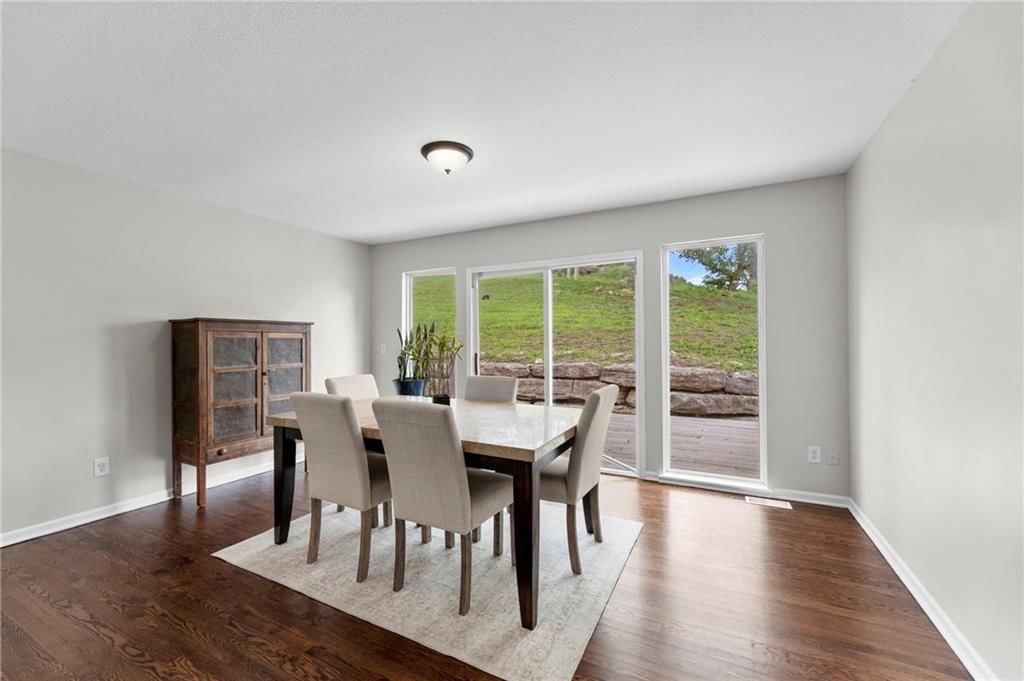 3217 S Elizabeth Avenue S — photo 12
