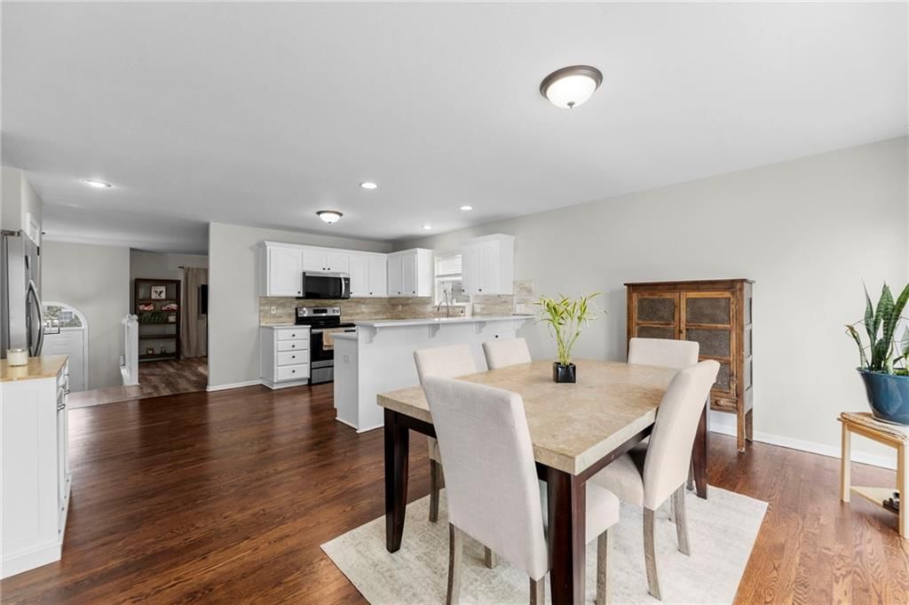 3217 S Elizabeth Avenue S — photo 13