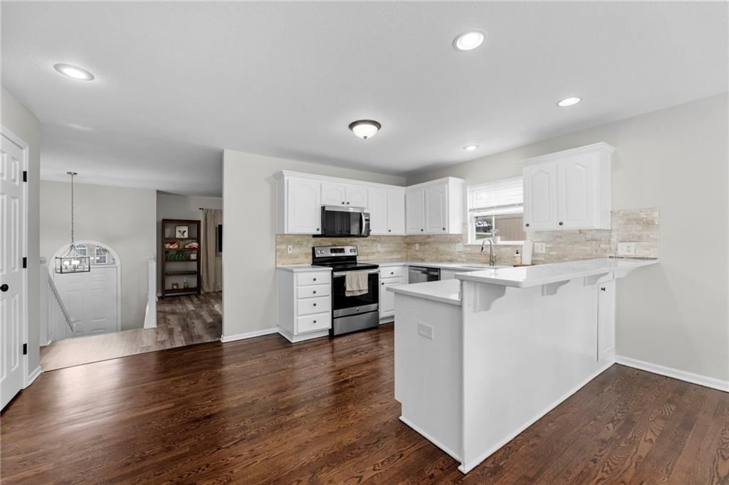 3217 S Elizabeth Avenue S — photo 16