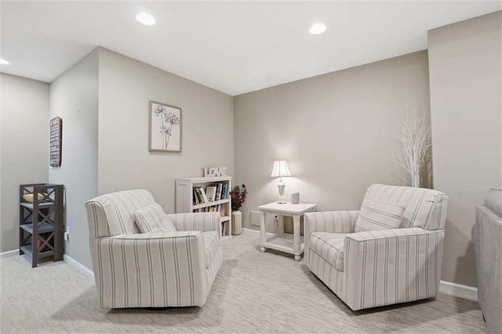 16165 Linden Street — photo 30
