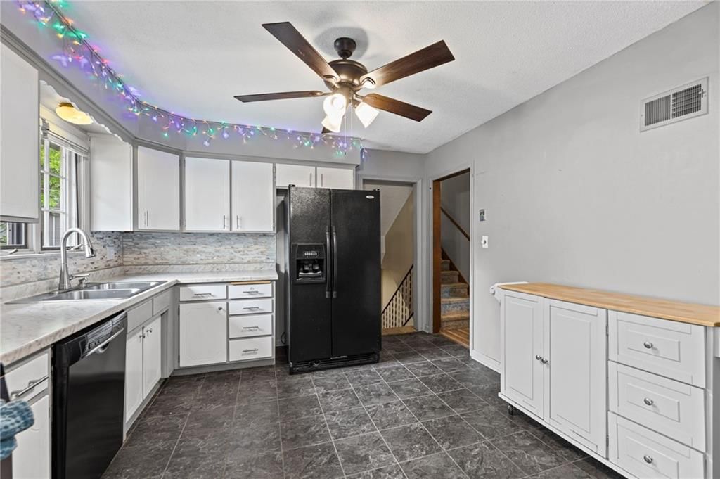 7617 NW Milrey Drive — photo 10
