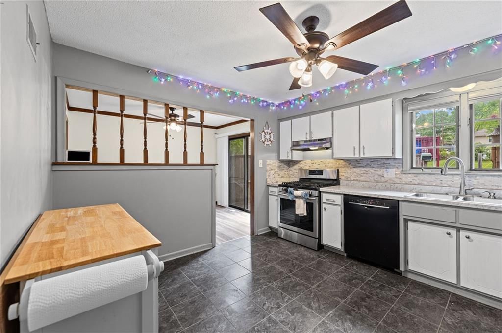 7617 NW Milrey Drive — photo 12