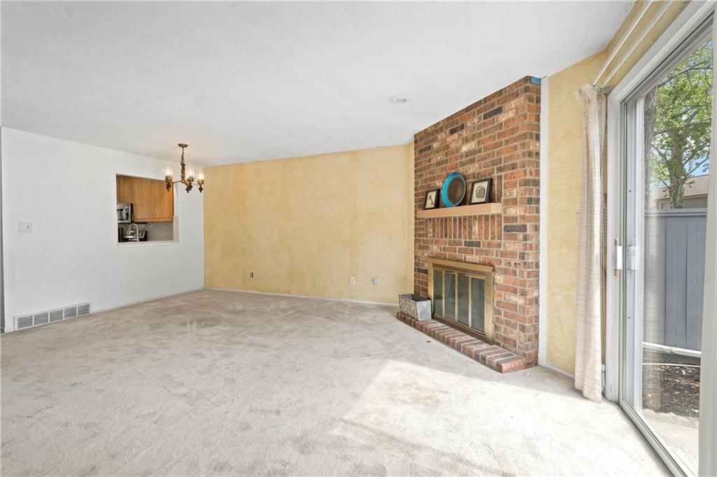 8069 Monrovia Street — photo 12