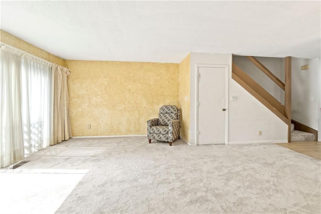 8069 Monrovia Street — photo 13