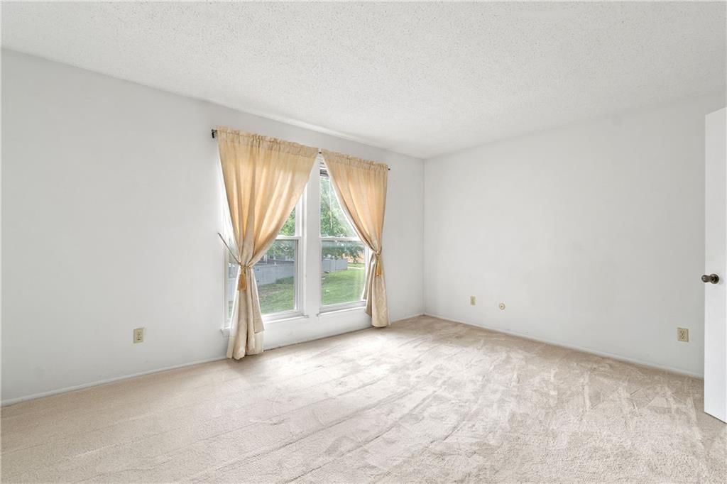 8069 Monrovia Street — photo 15
