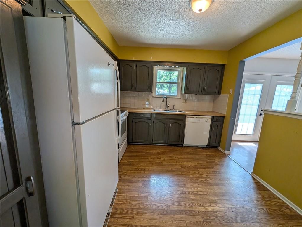 300 SW Palo Drive — photo 7
