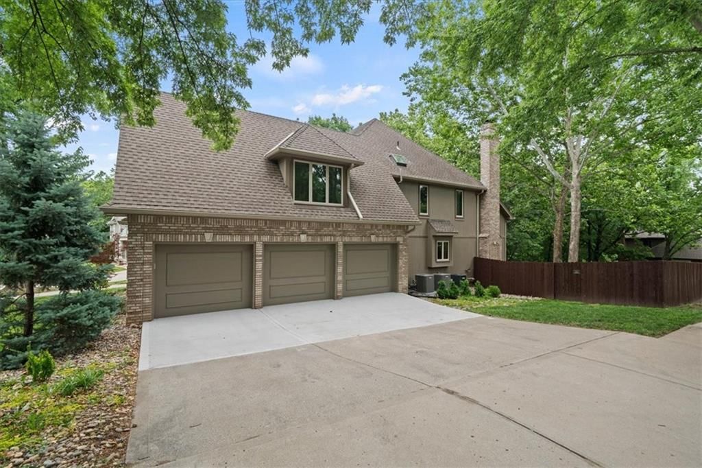 5405 NW 62nd Street — photo 4