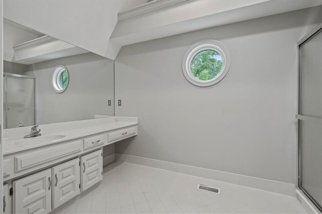 5405 NW 62nd Street — photo 43
