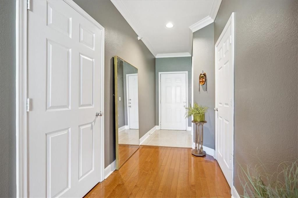 11617 Tomahawk Creek Parkway — photo 3