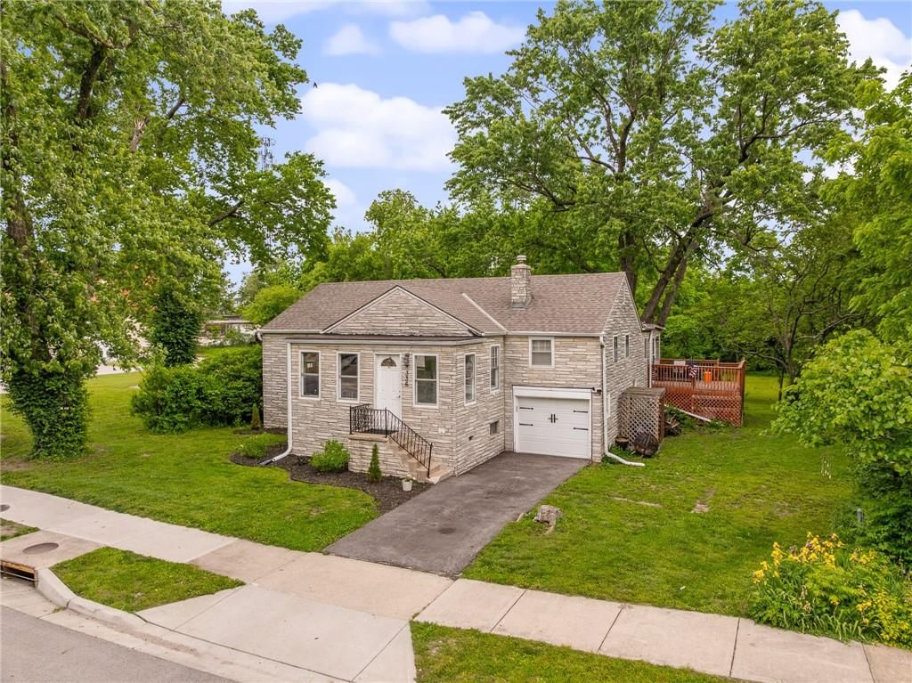 336 E Park Street — photo 2