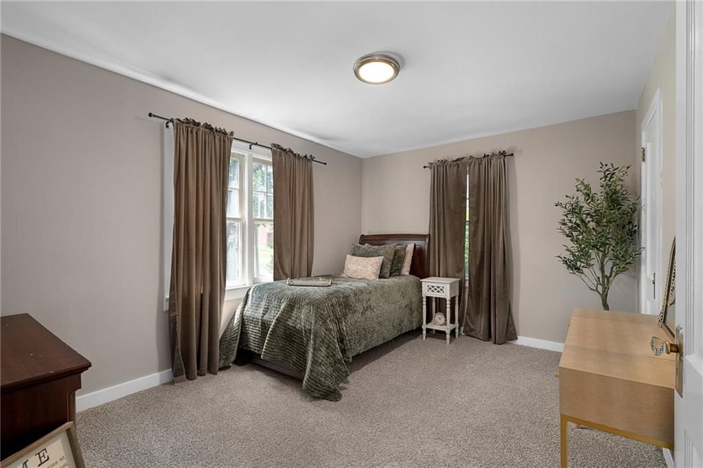 336 E Park Street — photo 17